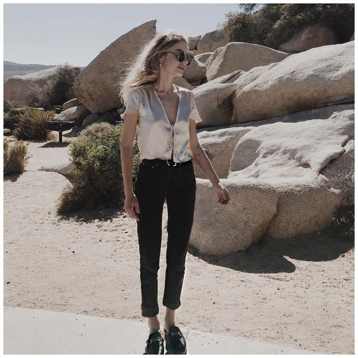 Galéria: 10 fekete alapdarab, ami nem hiányozhat egyetlen nő gardóbjából sem