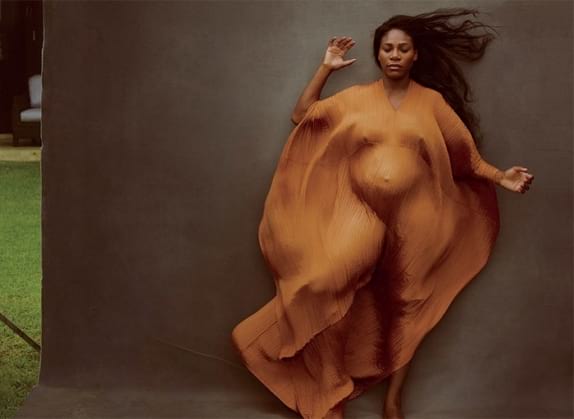 Galéria: Serena Williams terhes istennőként pózol a Vanity Fair címlapján