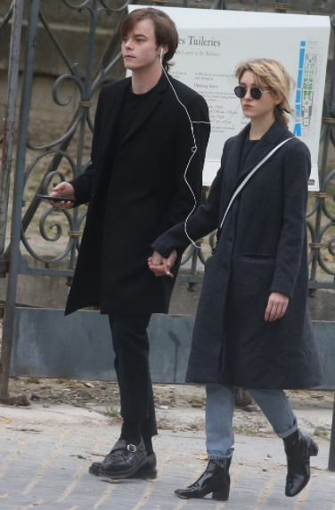 Galéria: A Stranger Things sztárjai kéz a kézben