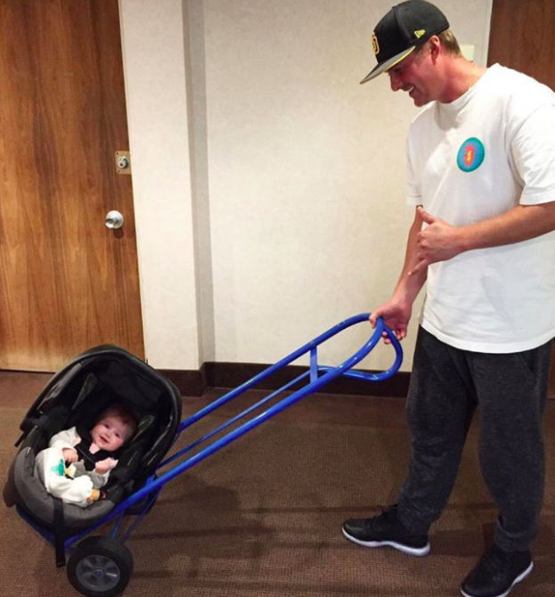 Galéria: 12 büszke apuka-hack, amit nem biztos, hogy ki kell otthon próbálnod