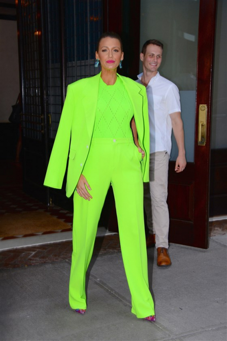 Galéria: Blake Lively a nadrágkosztümök koronázatlan királynője