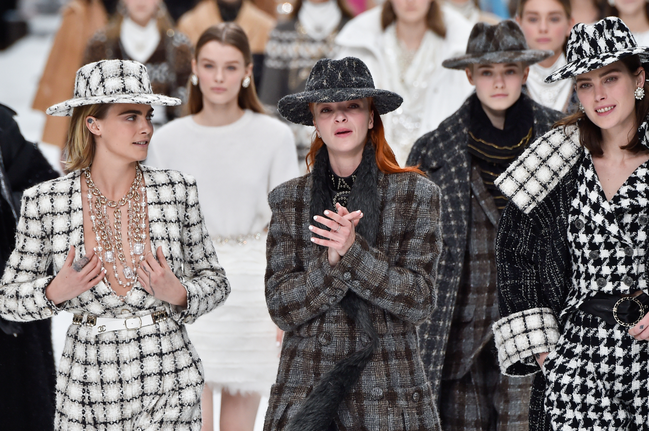 Galéria: Síró modellek a Chanel kifutón