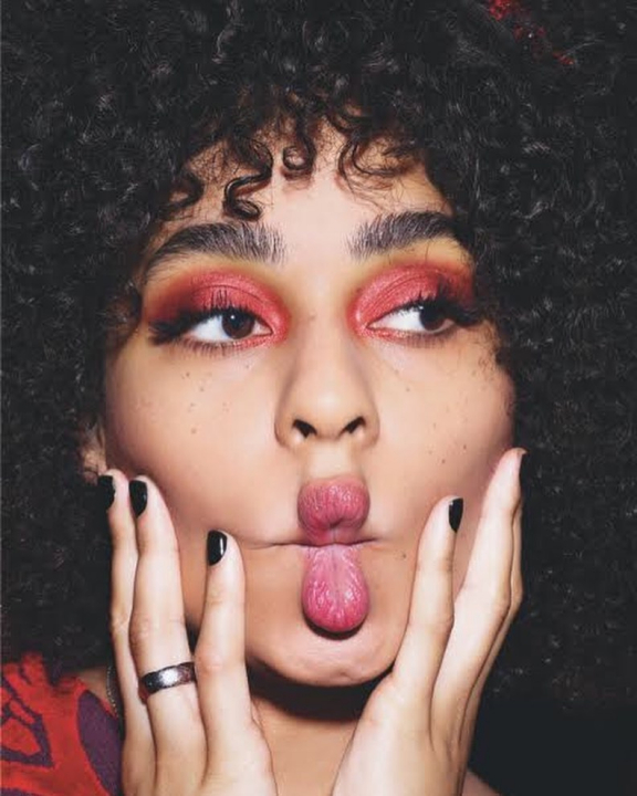 Galéria: 2020 a fiatal soul énekesnőé, Celeste-é lesz