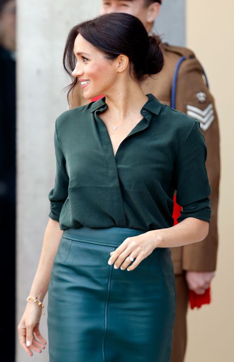 Galéria: Meghan Markel lazán összefogott konytai