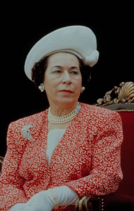 Galéria: 11 színésznő, aki eddig megpróbált II. Erzsébet királynő bőrébe bújni

