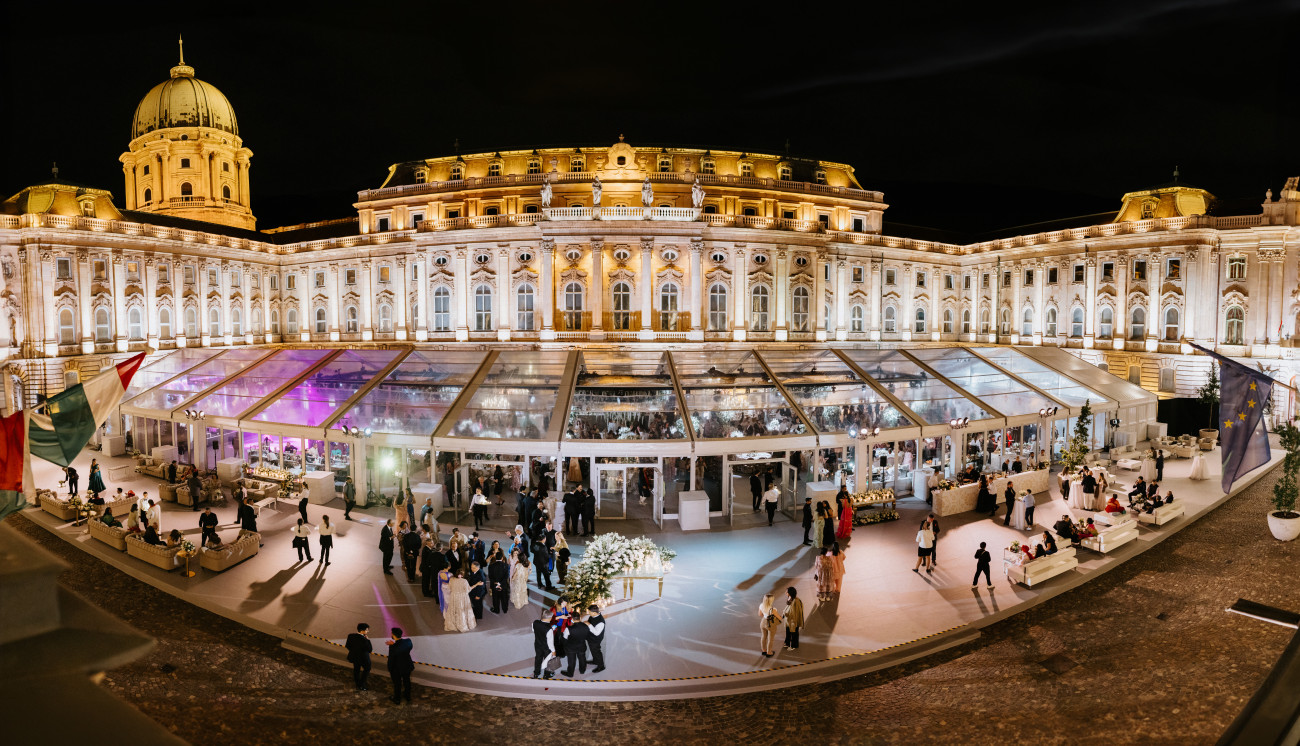 Galéria: 27 kulisszafotó az eddigi legexkluzívabb budapesti esküvőről
