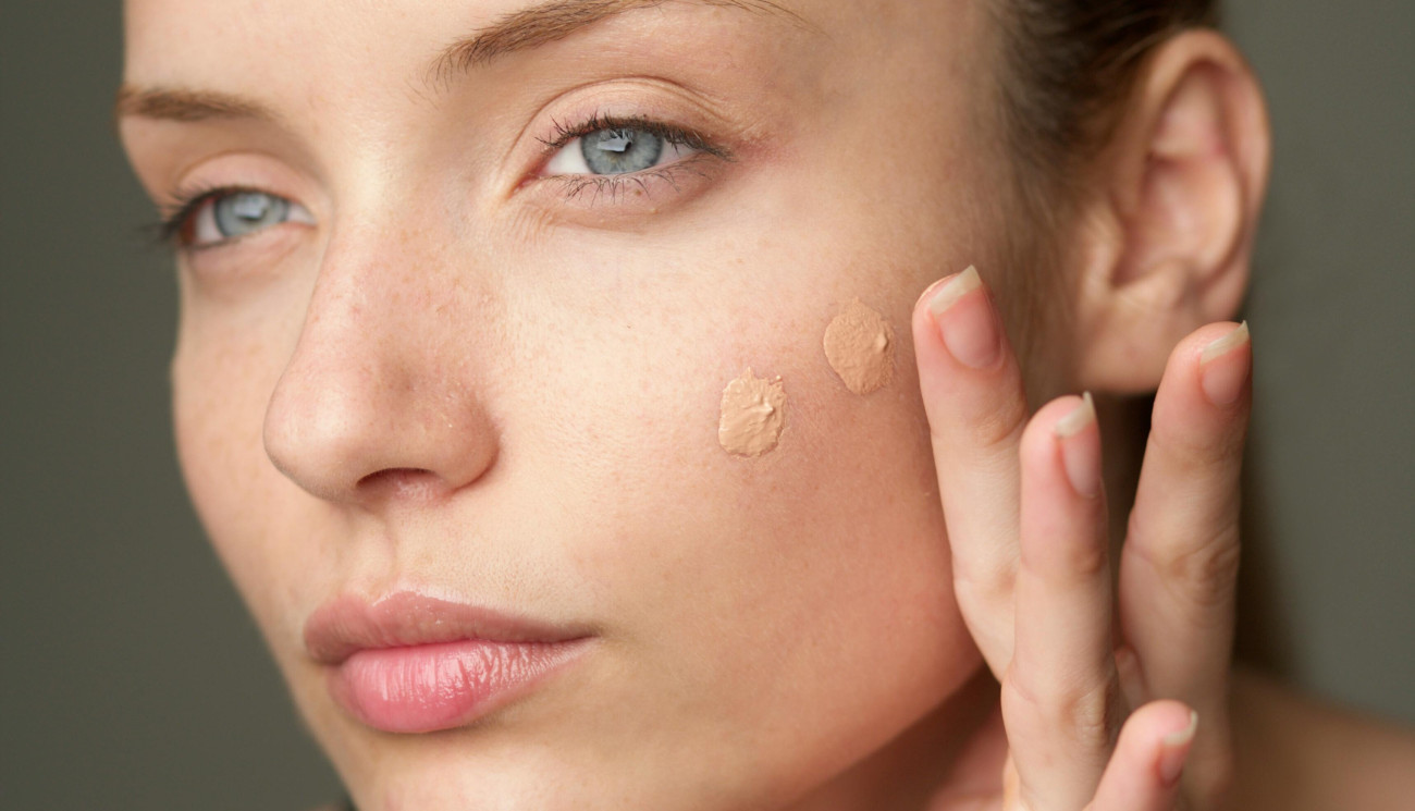 Galéria: 4 sminktrükk 40 év feletti nőknek Bobbi Browntól