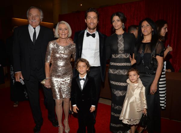 Galéria: Matthew McConaughey és cuki családja