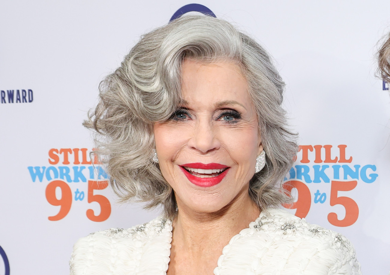 Galéria: 6 frizurafazon, ami tökéletesen mutat ősz hajjal