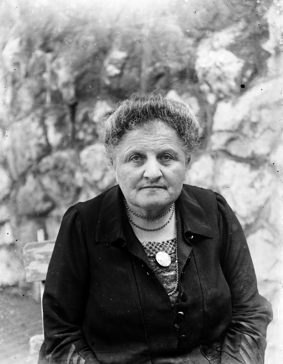 Galéria: A lányok legjobb barátja: csodás ékszerek régi fotókon