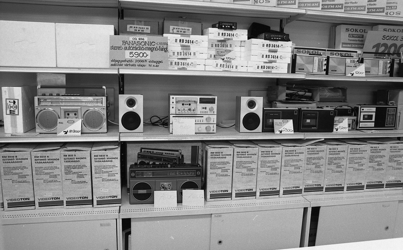 Galéria: Tipikus elektronikai eszközök a szocializmus idejéből