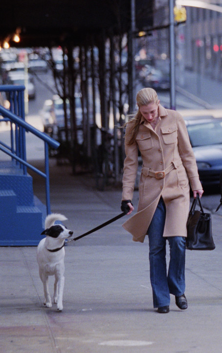 Galéria: 5 ikonikus kiegészítő Carolyn Bessette-Kennedy-től, ami 2026-ban is hatalmas trend