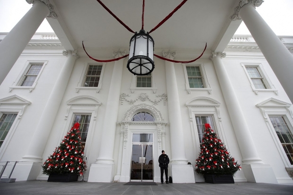 Galéria: Ilyen fényűző pompába öltöztette Michelle Obama utolsó karácsonyukra a Fehér Házat