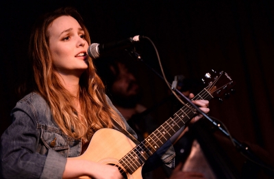 Borítókép: 10 színésznő és modell, akiről kevesen tudják, hogy zenét is csinál, méghozzá nem is rosszat