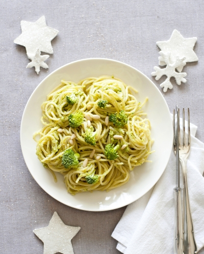 Borítókép: Spagetti brokkolis pestóval