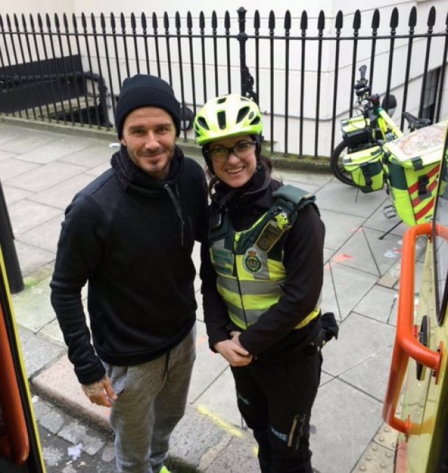 Ez a közös kép készült az eset után: ugye milyen jószívű és kedves Mr. Beckham?