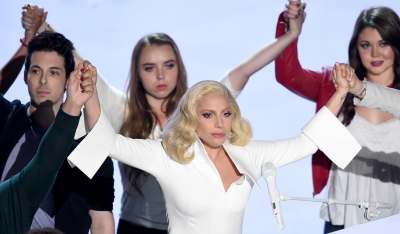 Borítókép: 5 dolog, ami Lady Gaga figyelemfelkeltő Oscar-performansza óta történt
