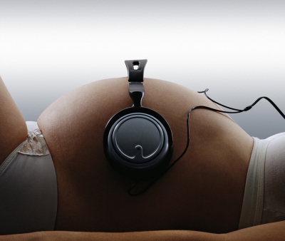 Borítókép: Szüléshez készített lejátszási listát a Spotify