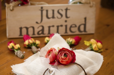 Borítókép: 15 rendhagyó gyűrűpárna esküvőre