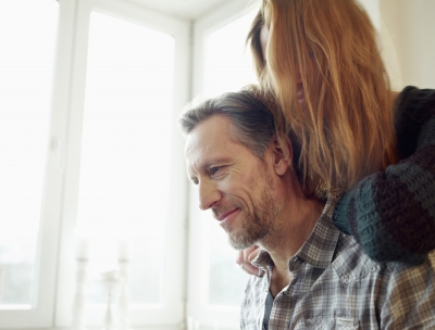 Borítókép: Igaz történet: a kapcsolat, amely két fedél alatt zajlik