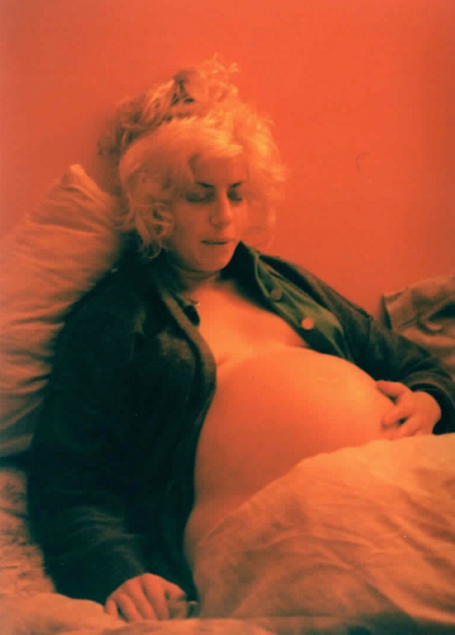 Sangeeta vajúdás közben.