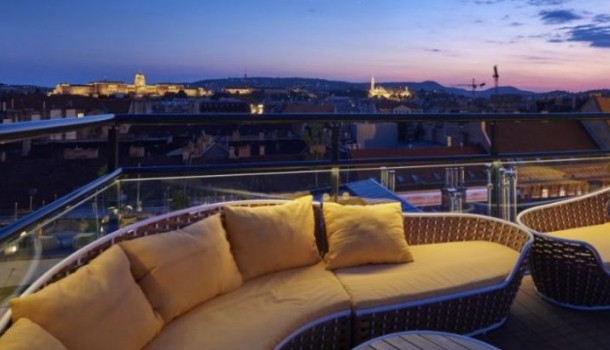 Borítókép: Rooftop bar Budapest: A legjobb tetőteraszok Budapesten 
