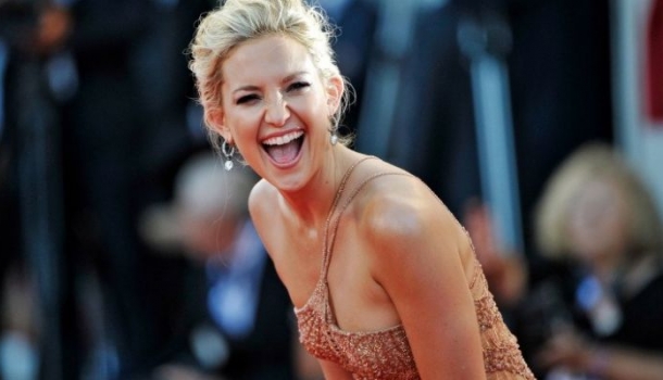 Borítókép: 12+1 jól elkapott paparazzi-fotó, ami megmutatja, hogy a sztárok is átlagos emberek