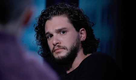 Borítókép: Kit Harington egy monoklinak köszönheti Jon Snow szerepét