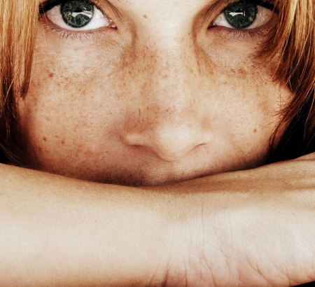 Borítókép: 18 jel, hogy érzelmi erőszak áldozata vagy a párkapcsolatodban