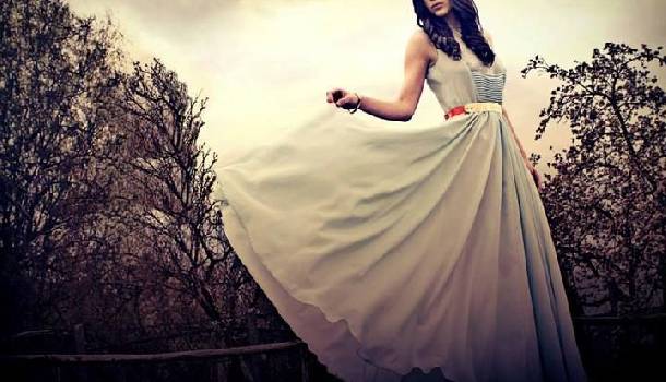 Borítókép: Öltözz féláron dizájnerruhákba! 