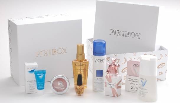 Borítókép: 1 éves a Pixibox!