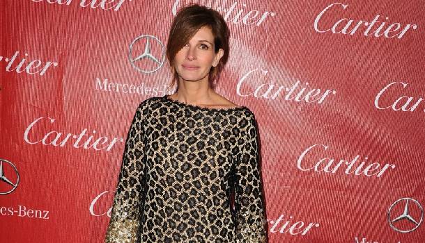 Borítókép: Julia Roberts rizikós szettben