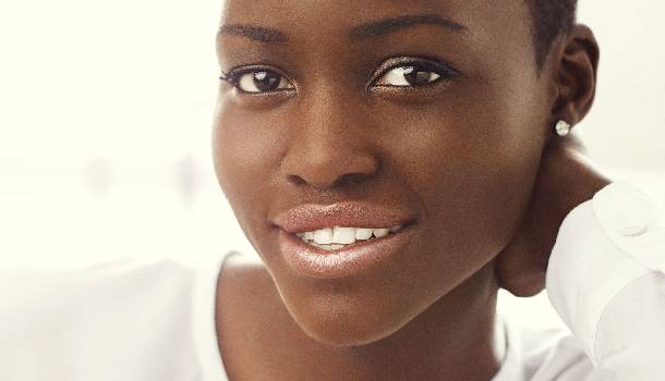 Borítókép: Lupita Nyong’o a Lancome új szépségnagykövete