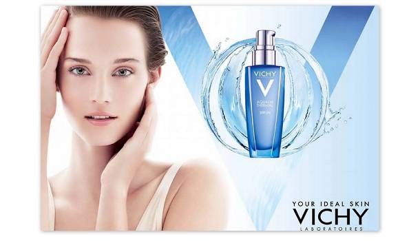 Borítókép: Harmadszor is Szikszai Johannát választotta a Vichy