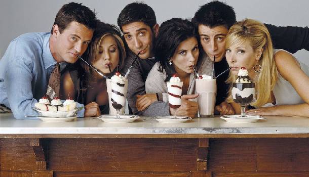 Borítókép: Vicces fotók az idén 20 éves Jóbarátok sztárjairól