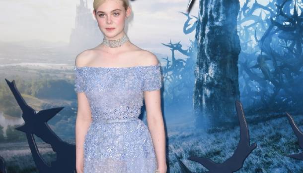 Borítókép: Elle Fanning, a bájos Csipkerózsika