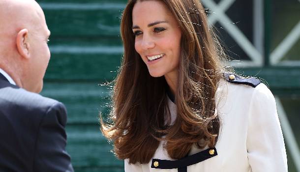 Borítókép: Catherine hercegné újra elővette jól bevált McQueen ruháját