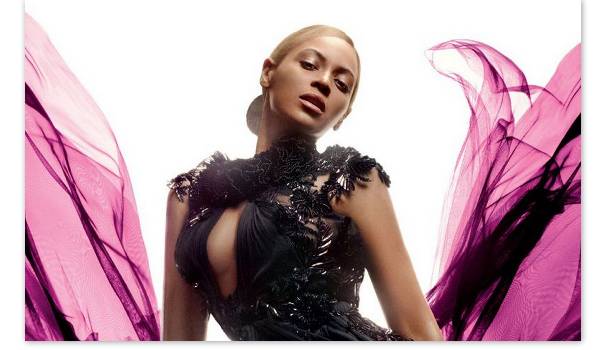 Borítókép: Beyoncé szexi Gucciban pózol új parfümje kampányában