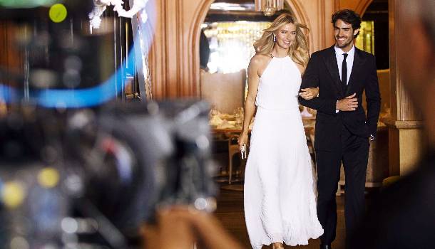 Borítókép: Maria Sharapova az új AVON parfüm arca