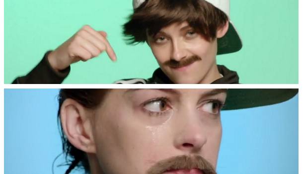 Borítókép: A hét legviccesebb videója: Kristen Stewart és Anne Hathaway fiúnak öltözött