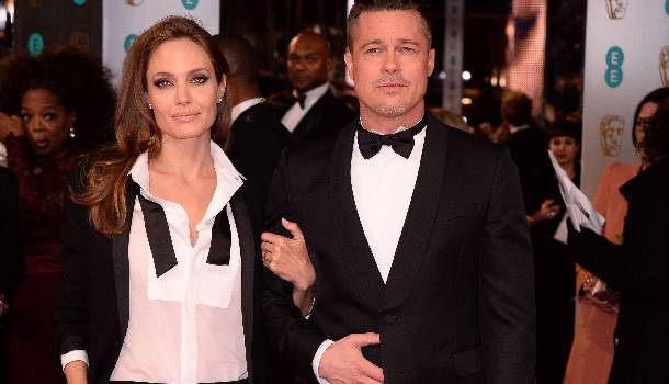 Borítókép: Bréking! Összeházasodott Angelina Jolie és Brad Pitt