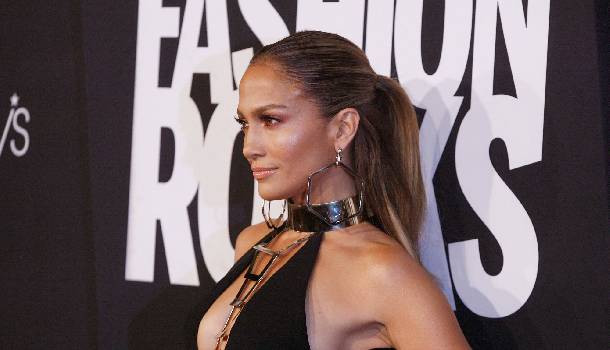 Borítókép: JLo már megint elképesztően szexi