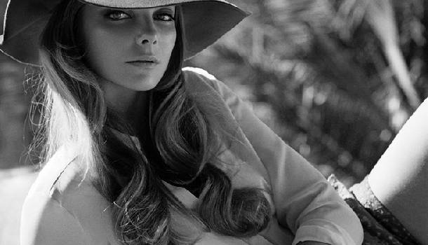 Borítókép: Mihalik Enikő az InStyle olvasók kérdéseire válaszol - VIDEÓ