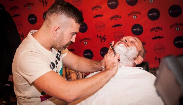 Borítókép: Ha november, akkor Movember!