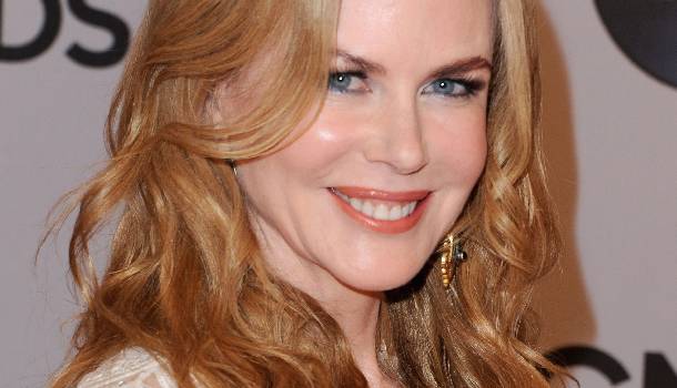 Borítókép: Nicole Kidman: hófehérben a vörös szőnyeg királynője
