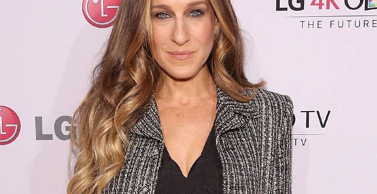 Borítókép: Sarah Jessica Parker szerint újra divat az övtáska