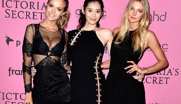 Borítókép: Ezt viselte Mihalik Enikő a Victoria's Secret afterpartin