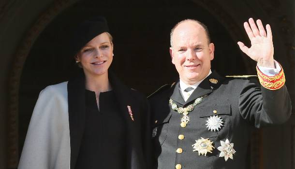 Borítókép: Megszülettek Charlene hercegné ikrei