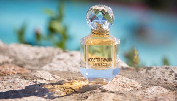 Borítókép: Itt a Cavalli új parfümje, a Paradiso