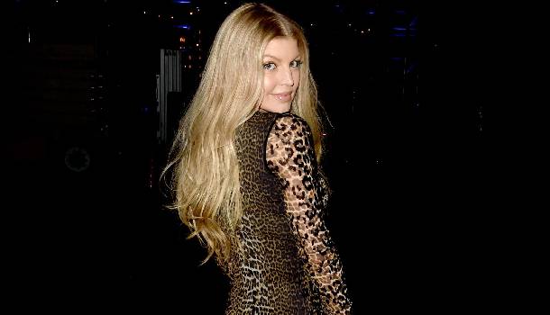 Borítókép: Fergie is magyar tervezőt választott